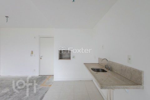 Image 9 - 878825