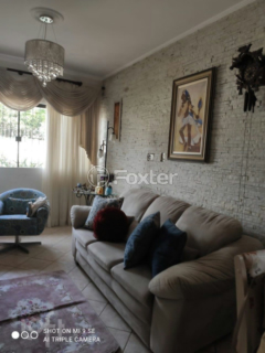 Image 7 - 878830