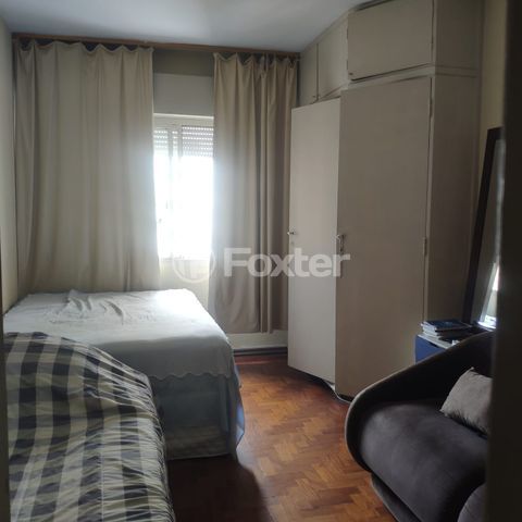 Image 7 - 878841