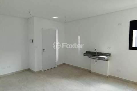 Image 1 - 878842
