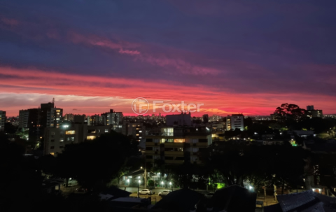 Image 9 - 878848