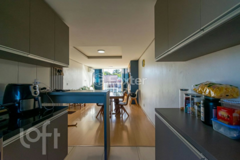 Image 17 - 878957