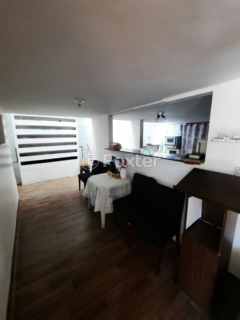 Image 4 - 878983