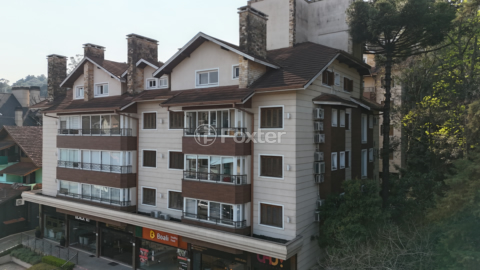 Image 17 - 878984