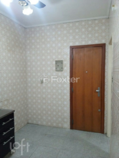 Image 9 - 878998