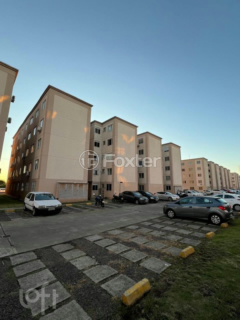 Image 9 - 879023