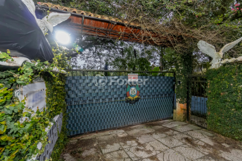 Image 77 - 879161