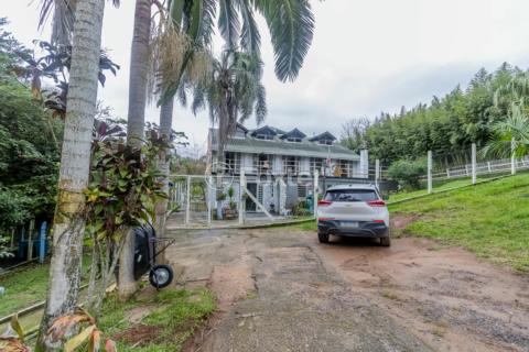Image 76 - 879161