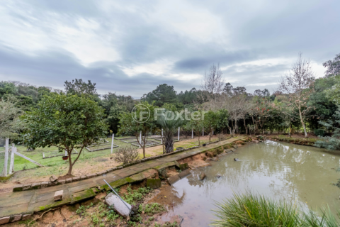 Image 1 - 879161