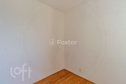 Image 8 - 879181