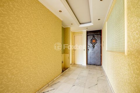 Image 9 - 879277