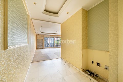 Image 8 - 879277