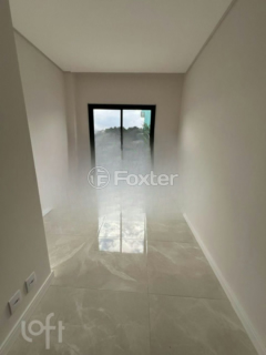 Image 7 - 879366