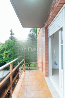 Image 7 - 879367
