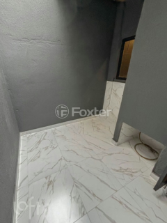 Image 7 - 879386
