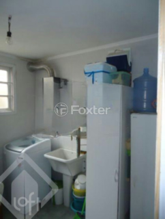 Image 8 - 879458