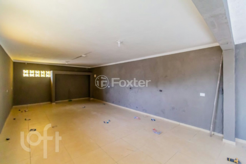 Image 32 - 879515