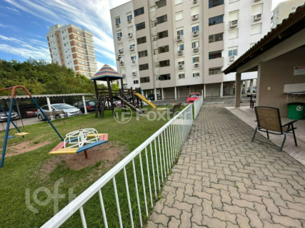 Image 17 - 879532