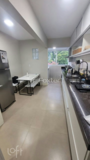 Image 30 - 879533
