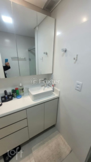 Image 7 - 879533