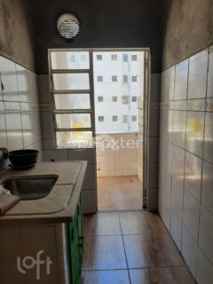 Image 6 - 879542