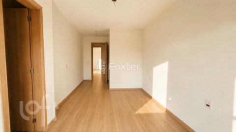 Image 7 - 879568