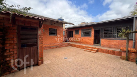 Image 21 - 879624