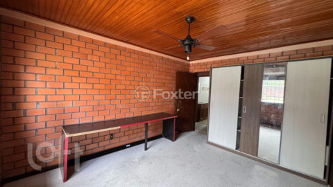 Image 7 - 879624