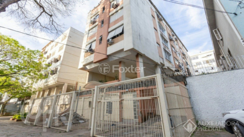 Image 40 - 879684