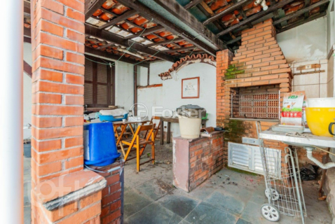 Image 7 - 879719