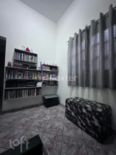Image 8 - 879722