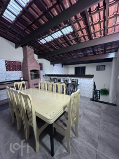 Image 23 - 879722