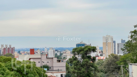 Image 3 - 879742