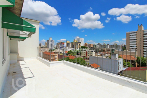 Image 28 - 879746