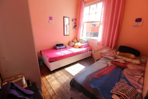 Image 7 - 879836