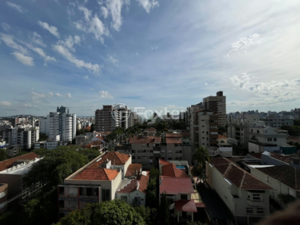 Image 8 - 879853