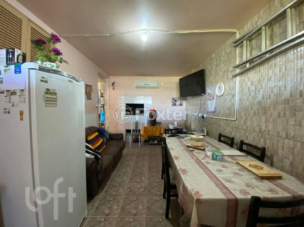 Image 9 - 879882
