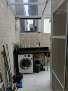 Image 3 - 879928