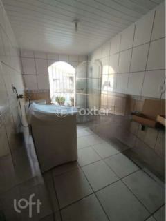 Image 6 - 880076