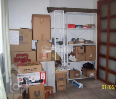 Image 9 - 880094