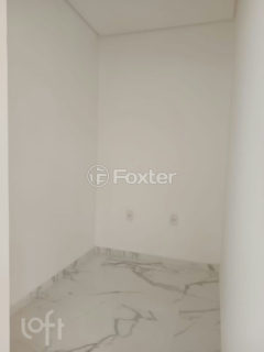 Image 4 - 880203