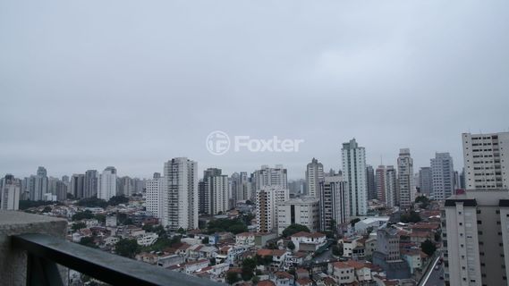 Image 21 - 880276