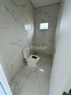 Image 7 - 880317