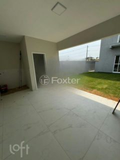 Image 4 - 880317