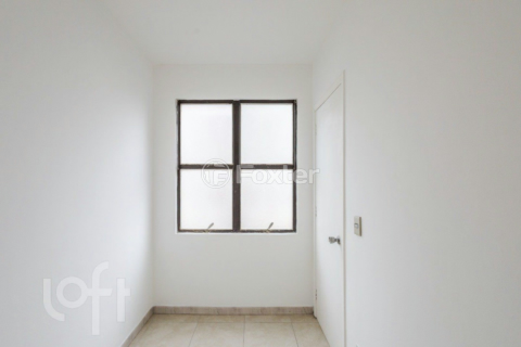 Image 7 - 880356