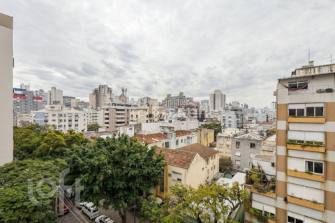 Image 17 - 880356