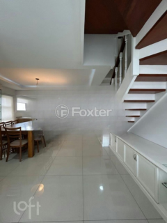 Image 1 - 880402