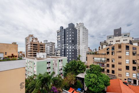 Image 7 - 880455