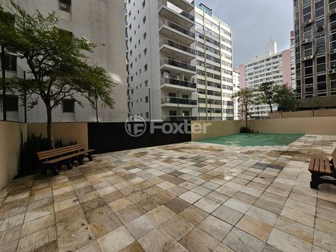 Image 90 - 880546