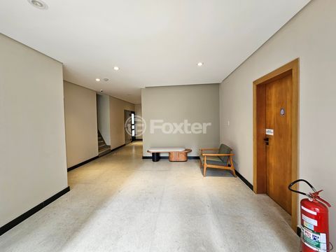 Image 73 - 880546